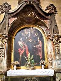 산 페르난도 성당 - 시간의 벽에 새겨진 믿음의 흔적 