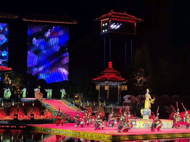 Terracotta warriors and Hua Qing palace are a must in Xi'an