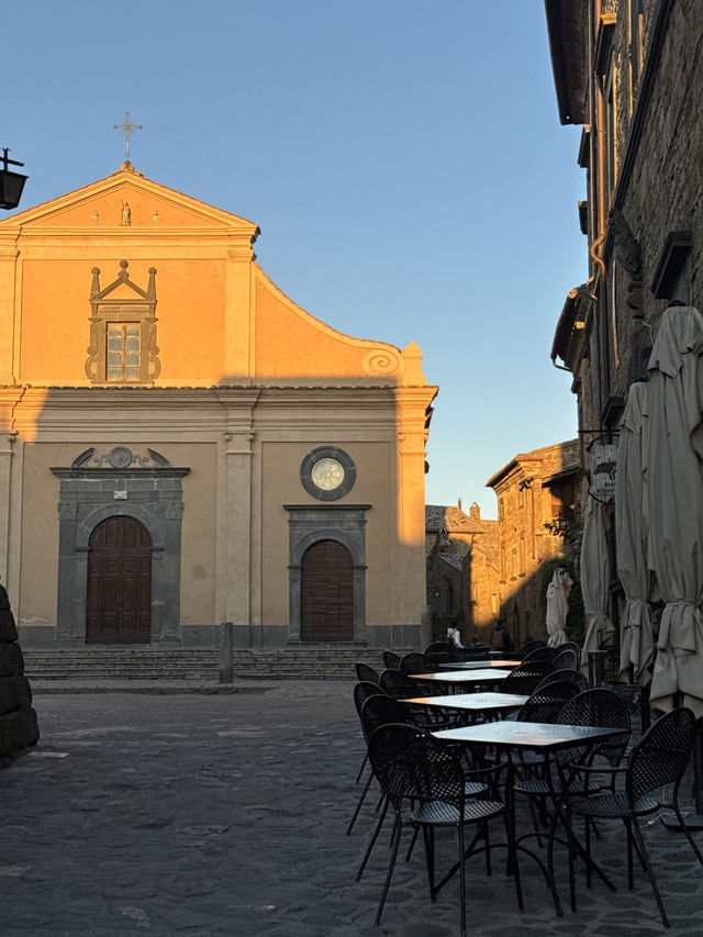 하늘 위에 떠 있는 듯한 성채, 라퓨타의 신비로운 세계