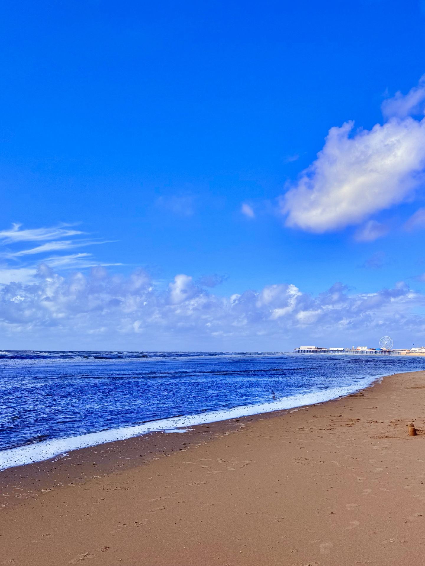 Your Summer Guide To Brighton Beach 🏖️ 
