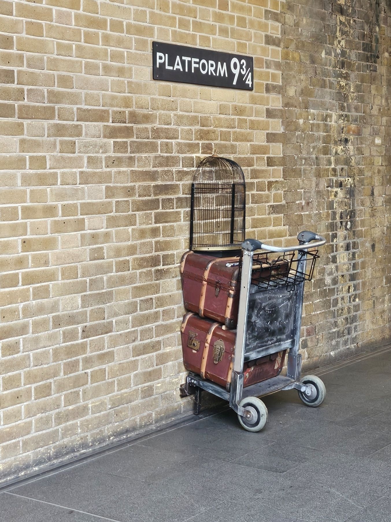  ⚡ DIY Potterhead Walking Tour — London 🇬🇧🪄