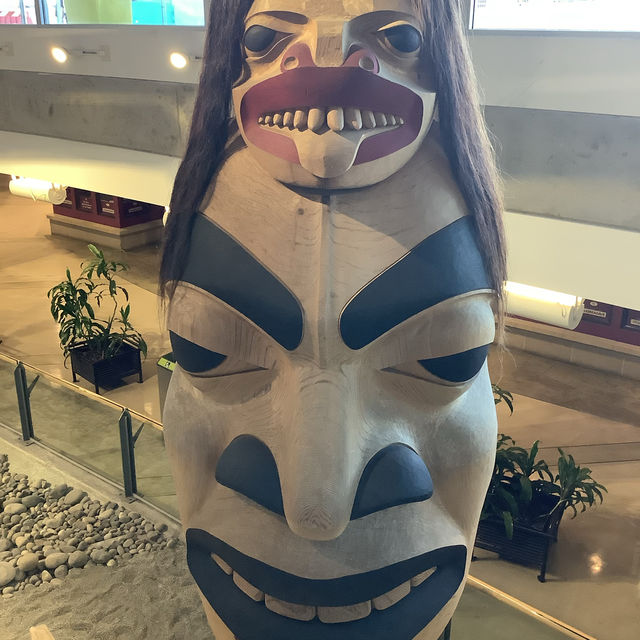 Discovering the YVR Airport 
