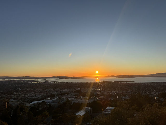 2025舊金山柏克萊大學最佳欣賞夕陽景點：Grizzly Peak Vista Point
