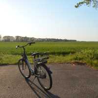 ปั่นจักรยานเล่นใน Wampener เยอรมัน
