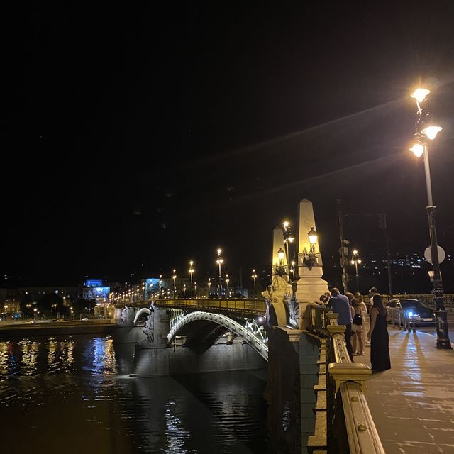 🇭🇺 Beautiful Budapest at Night 🌉