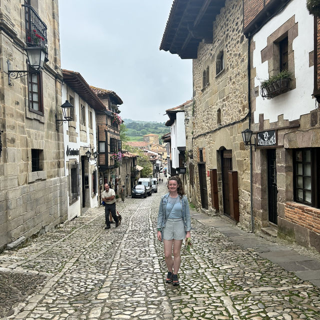 Santillana del Mar: the village of the 3 lies