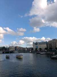 Classic Canal Views of Amsterdam