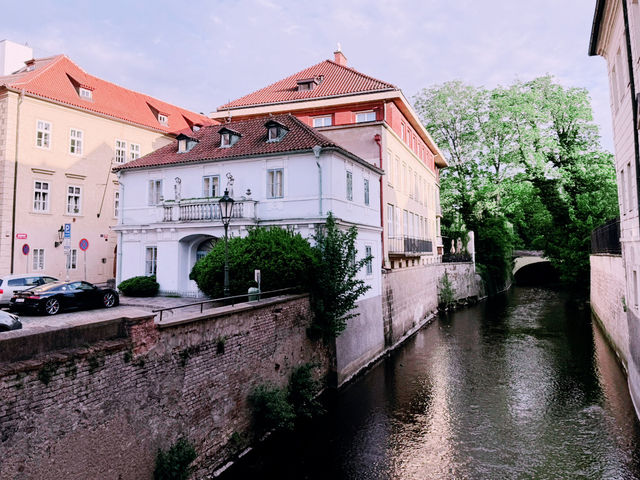 💸🏰 Explore More, Spend Less: The Prague City Pass 🇨🇿🚶‍♂️