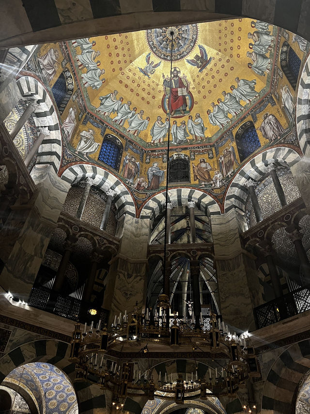 🏰✨ Aachener Dom – Germany’s First UNESCO World Heritage Site and the Heart of European History ✨⛪