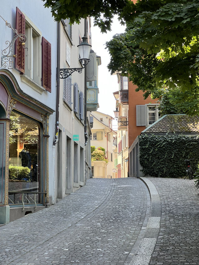 Culture, Views, and Lakeside Magic: 24 hours in Zurich 🇨🇭 