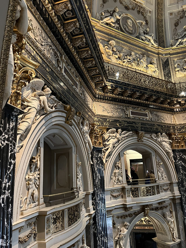 維也納藝術史博物館：穿梭時空的藝術盛宴與皇室寶藏