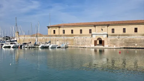Everyone just passes through here. Why is Ancona the most overlooked city in Italy? 🇮🇹🚢 — traveler post in Ancona