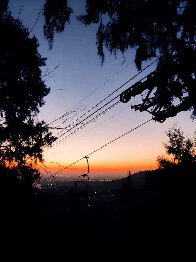 峰主巡山之晨曦灑滿大地——