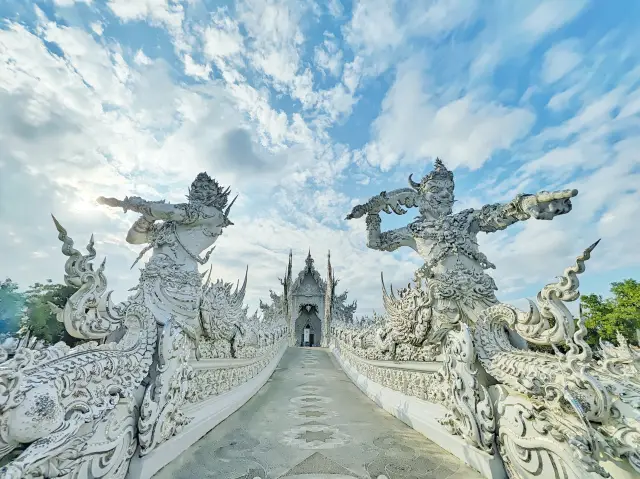 A trip to Northern Thailand is not complete without visiting the White Temple in Chiang Rai