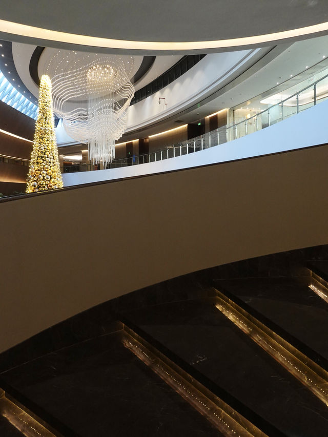 為高分意餐館住進大虹橋，結果發現竟是超奢酒店