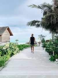 Maldives: A dream escape under the blue sea and sky! 🏝️✨🌊