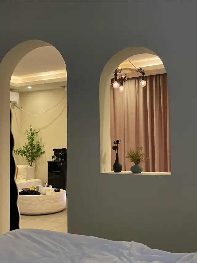 這家民宿就在海邊第1排 下樓就是大海 打開窗戶就是海景 晚上還能下去趕海 是實打實海景民宿！ - 大