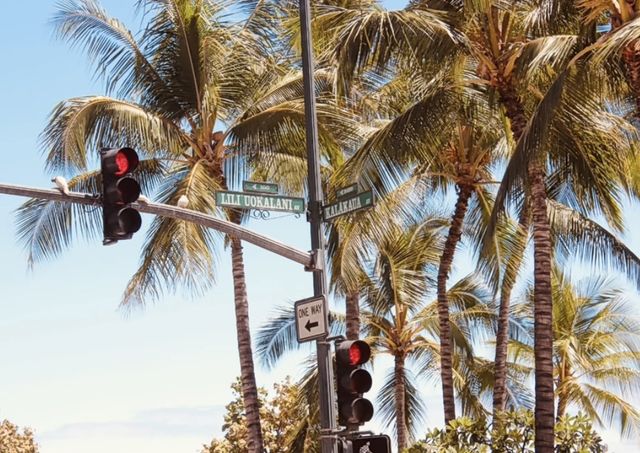 檀香山（Honolulu）是夏威夷的首都和最大城市，位於夏威夷州的瓦胡島（Oahu）