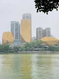 這個公園人少又好逛，可沖我可以待一天