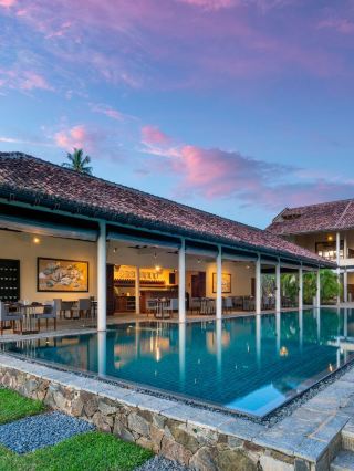🌴🛏️ Bentota's Best: Cozy Stays & Ocean Sprays 🌊