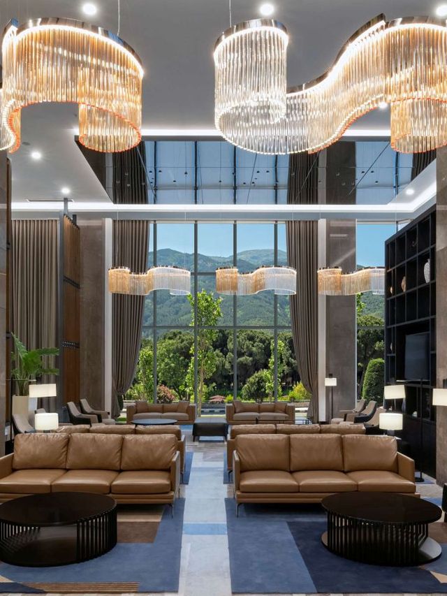 🌟 Luxe Retreats in Manisa: DoubleTree Delights! 🌟