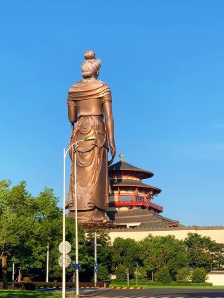 I thought Hanshan Temple was already beautiful enough until I visited it