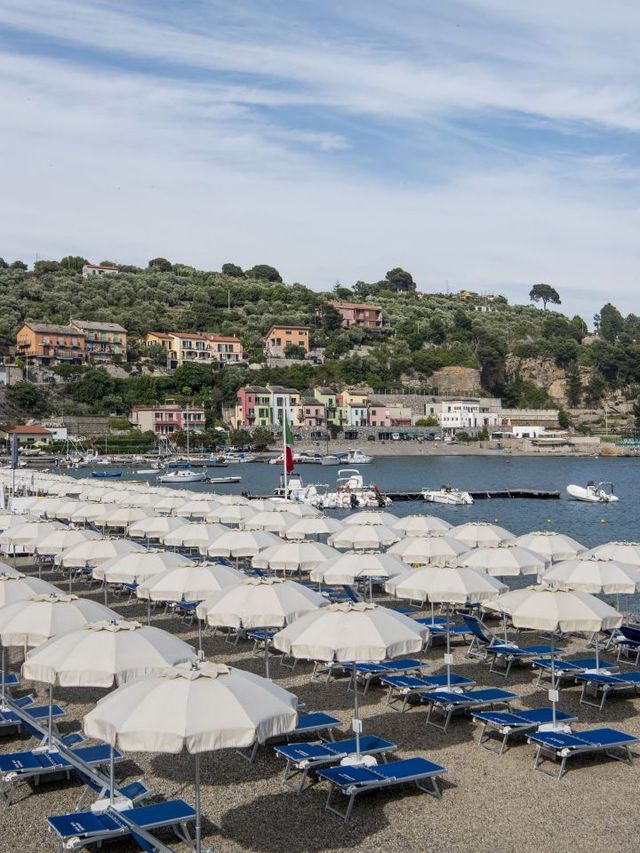 🌟 Enchanting Stays in Portovenere 🏨✨