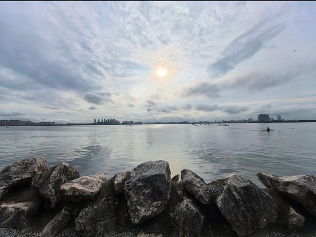 獨墅湖公園:都市綠洲,心靈的棲息地。