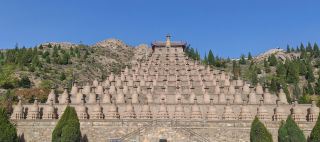 "Great, 108 Pagodas!"