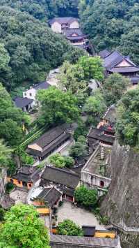 紹興新昌：秋日寶藏之旅，邂逅夢幻仙境。