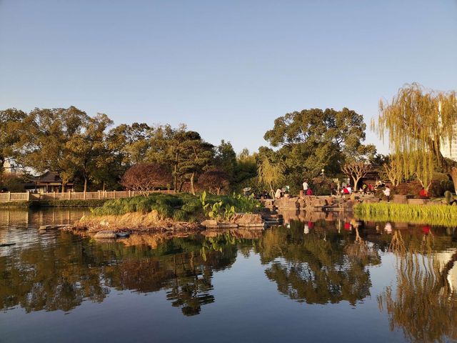 北京假日休閒好去處：陶然亭公園。