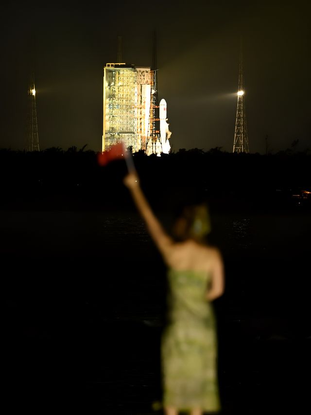 文昌火箭二日一夜旅行。