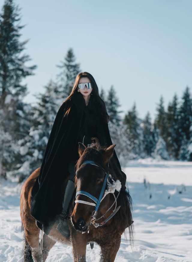 來禾木、拍騎馬真的很上鏡。