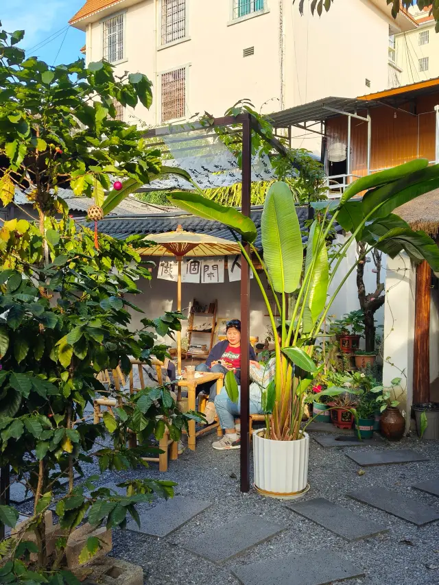 Hanhan Coffee Shop