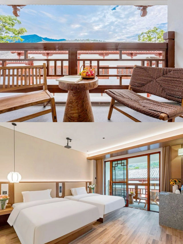 住進湖景裏，邂逅一場藍調夢境