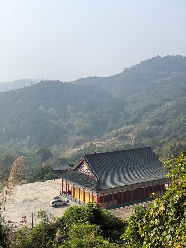 揭陽鳳隱岩之一