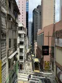 Central To Admiralty - Experience The Concrete Jungle Of Hong Kong 