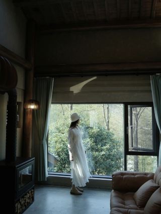 Thought Hongcun was beautiful until I stayed at the Half-Mountain Residence by Taohua Pond.