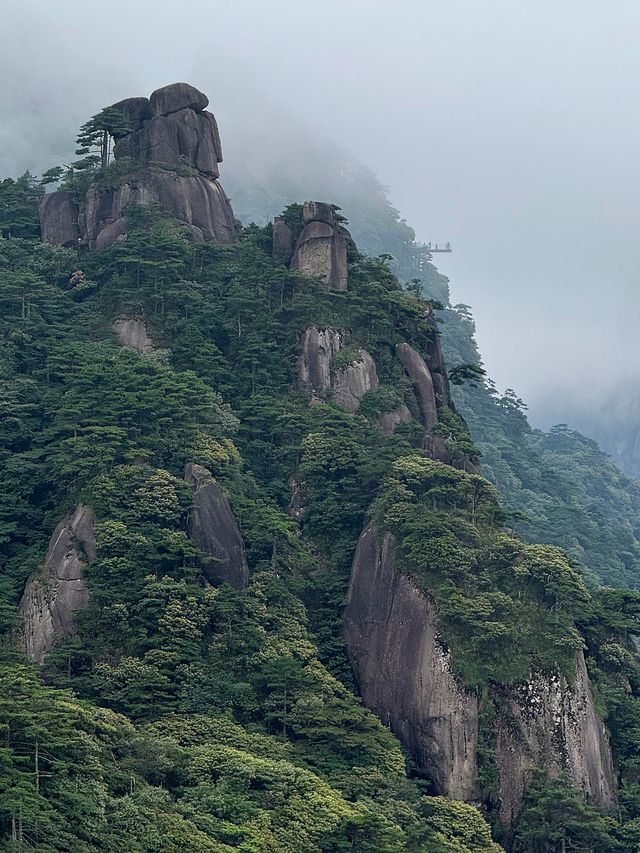 呢度被《中國國家地理》譽為：中國最美嘅峰林