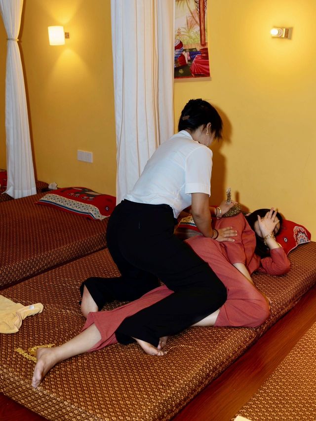 版納必試泰式SPA