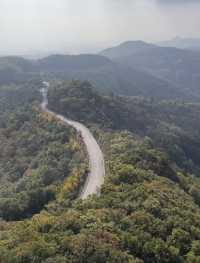 登臨人祖山，感受華夏文明的起源與震撼。