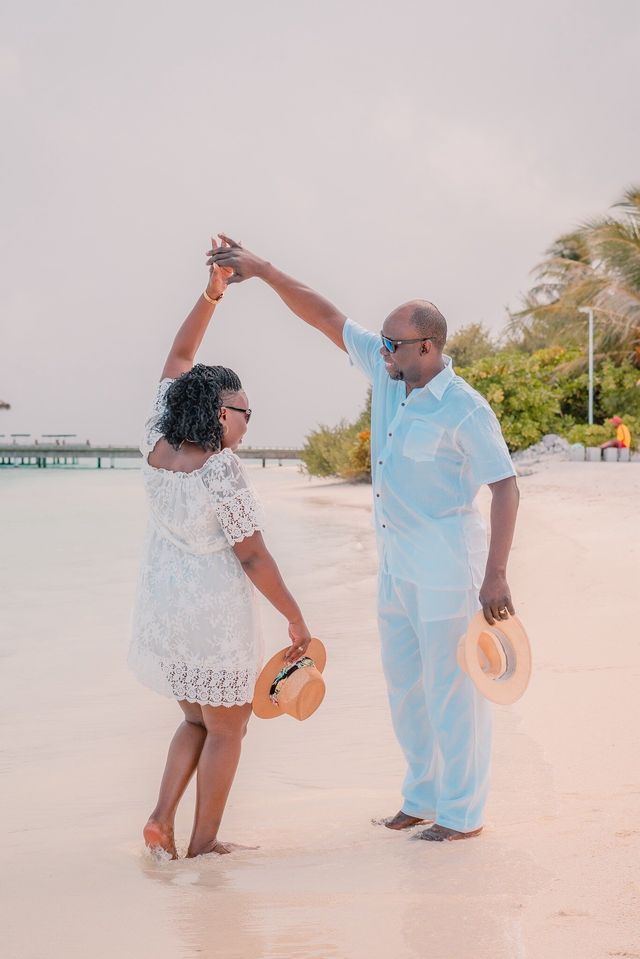 Romantic Oasis: Unforgettable Anniversary at Cocoon Maldives