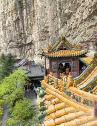 千年古寺懸空奇觀