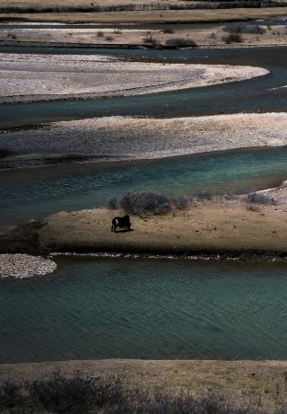 Absolutely off the beaten path! Take you to explore a different secret land in Tibet