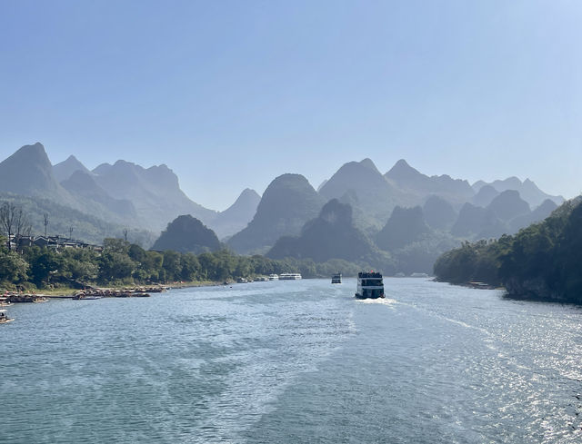 漓江山色美如畫 漓江山色美如畫