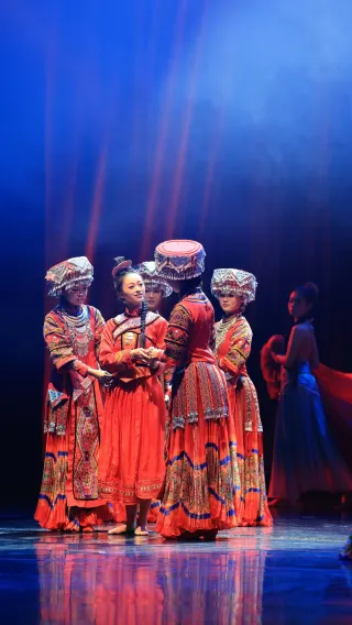 후베이 은시 토가족 사랑 이야기 《시란카푸》