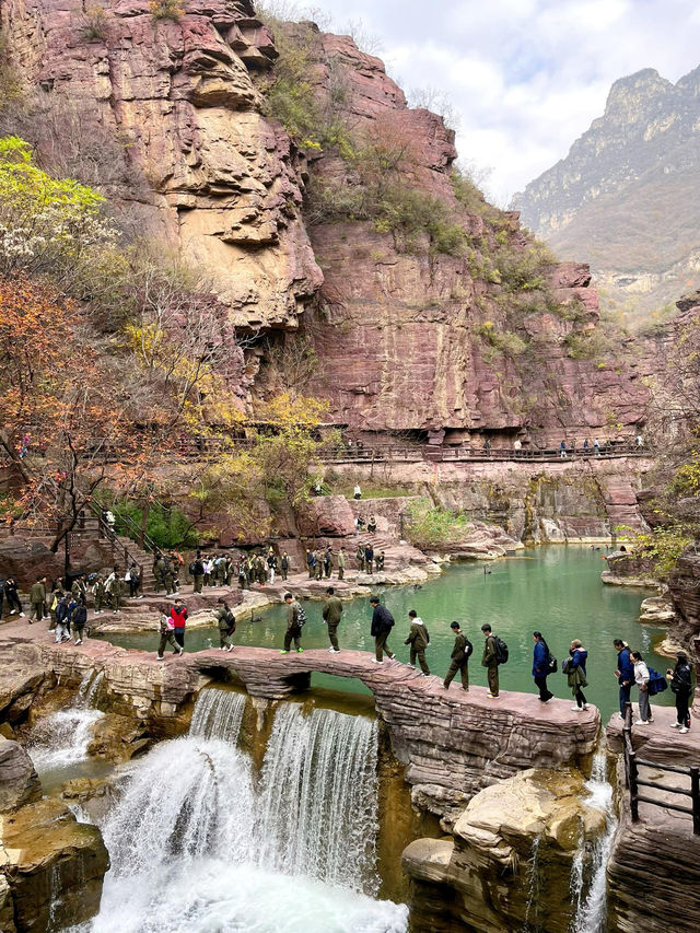 這座山藏著小眾瀑布雲台山 紅石峽