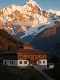 夏日梅里雪山親子遊！既下山梅里酒店，邂逅日照金山
