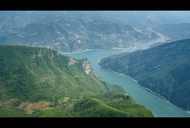 這不是登山,是向李白、杜甫的雲端詩意朝聖 這不是登山,是向李白、杜甫的雲端詩意朝聖