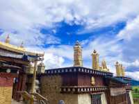藍天下的藏風宮殿 高原古城的時光印記